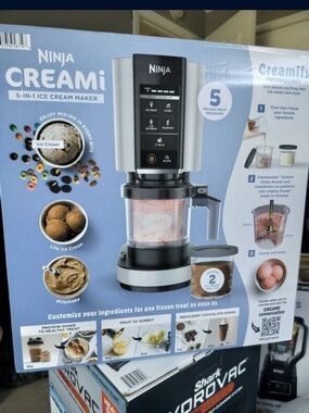 Ninja CREAMi 5-in-1 Ice Cream Maker - White & Black